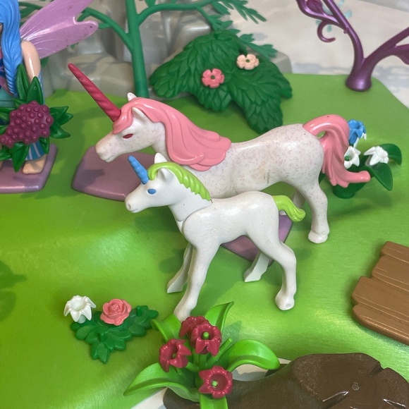 Playmobil 5444 🧚‍♀️Fairy Island with Jewel Fountain Playset - Picture 11 of 14